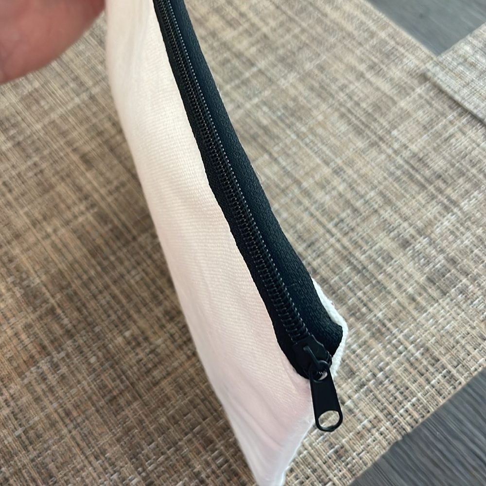 Pouch - Picture 4 of 4